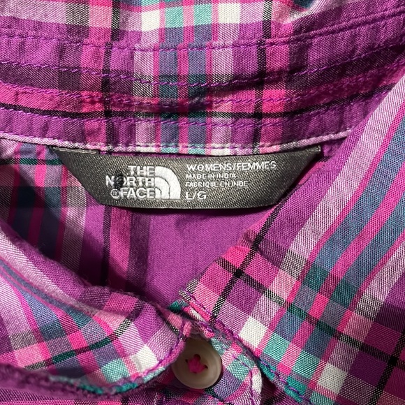 The Northface Long Sleeve Button Down Shirt - Picture 2 of 4